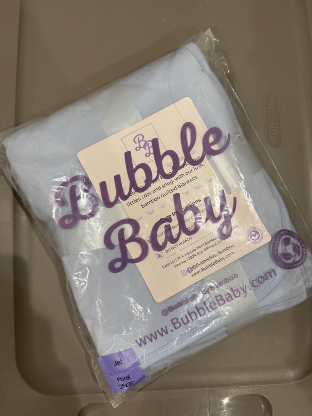 NWT Bubble Baby Floret Quilted Blanket 26x35” in Jet